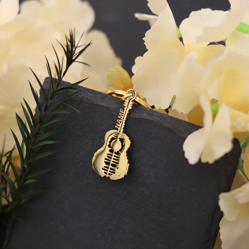 QIAMNI شخصية مخصصة اسم الغيتار - مراجعة Musical Instrument With Name وسعره