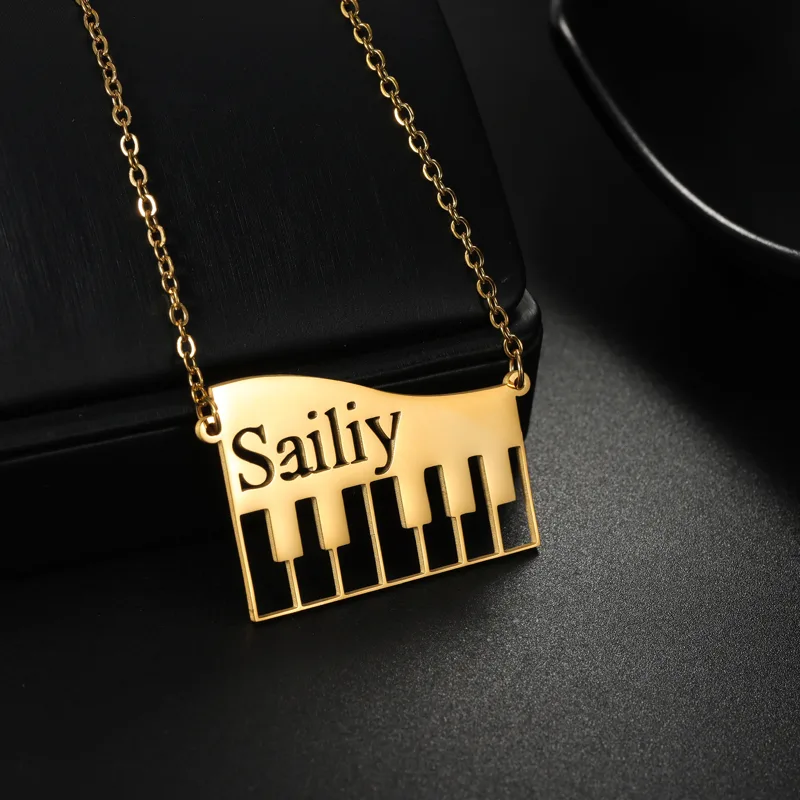 قلادة موسيقية مخصصة بالاسم الش - مراجعة Musical Instrument With Name وسعره